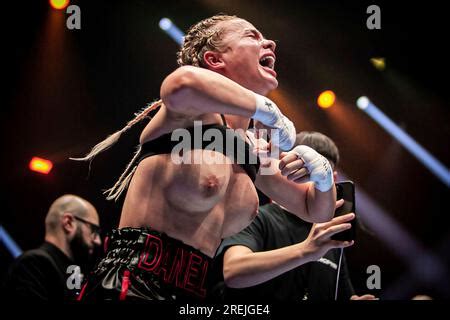 kingpyn tournament|Kingpyn Boxing results: Daniella Hemsley flashes audience after。